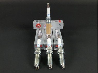 Bougies NGK Iridium Clio 4 RS (x4)