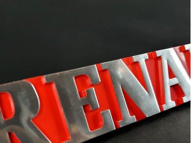 Monogramme de Hayon Fond Rouge 5 Gt Turbo