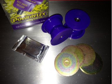 Butées d'Amortisseurs Arrières Powerflex Clio 2 RS / Twingo RS