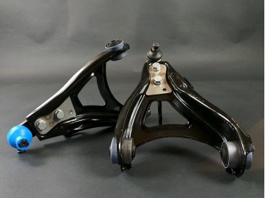 Triangles Ragnotti Clio 2 RS ( la paire )