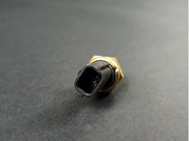 Sonde de Température d'Eau sur Boîtier d'Eau Clio 3 RS / Megane 3 RS - 22 63 000 07R - 226300007R