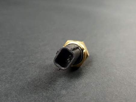 Sonde de Température d'Eau sur Boîtier d'Eau Clio 3 RS / Megane 3 RS - 22 63 000 07R - 226300007R