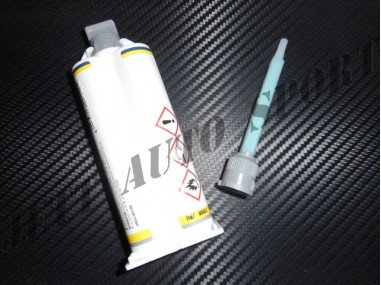Colle Bi-Composant pour Réservoir de Carburant