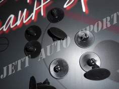 Agrafe ( clip ) de Passage de Roue 5 Gt Turbo - 7703077225 - 77 03 077 225