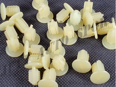 Agrafe de Garniture Intérieure Petit Modèle