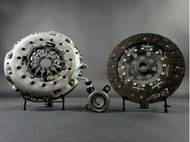 Embrayage Origine Megane 2 RS (kit complet) - 77 01 475 108 - 7701475108