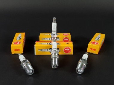 Bougies NGK Nickel Clio 16s / Williams / R19 16s - BKR6ETUC