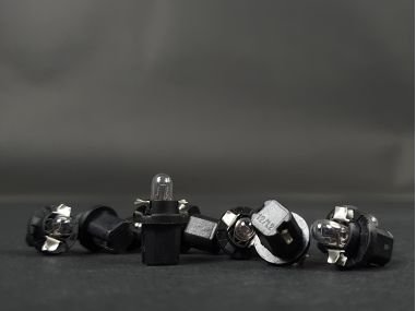 Porte- Ampoule avec Ampoule 3mm de Tableau de Bord 5 Gt Turbo / Clio 16s