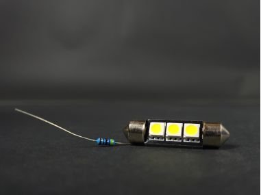 Ampoule Navette 37mm 3 Leds Blanches