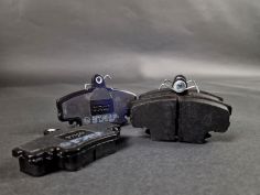 Plaquettes de Frein Avants Origine 5 Gt Turbo / R11 Turbo / Clio 16s