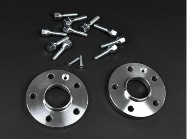 Élargisseurs de Voies Double Centrage 20mm avec Visserie Spécifique Clio 3 RS / Megane 2 RS