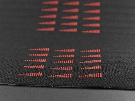 Tissu Anthracite à Fanions Rouges Super 5 Gt Turbo Phase 2 (1m)